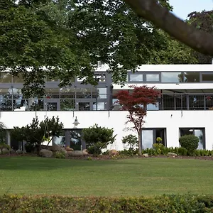 https://wassersport-appartements-am-stossensee.find-berlin-hotels.com